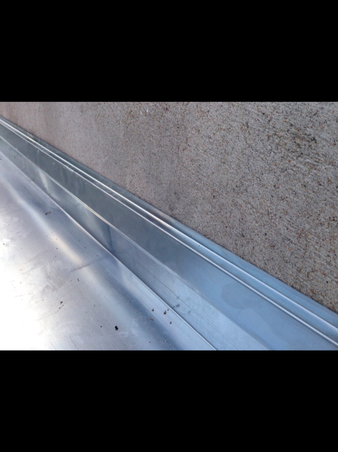 ChrisO_Zinguerie5_CreationdeCouloirZinguePliuageSurMesure